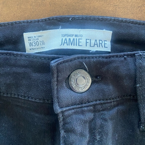 [Topshop] Jamie Flare Jeans - Picture 2 of 2